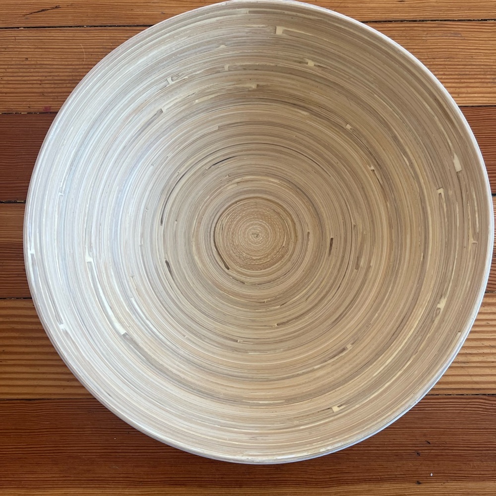 NWT White and Beige Swirl Decorative Bowl
